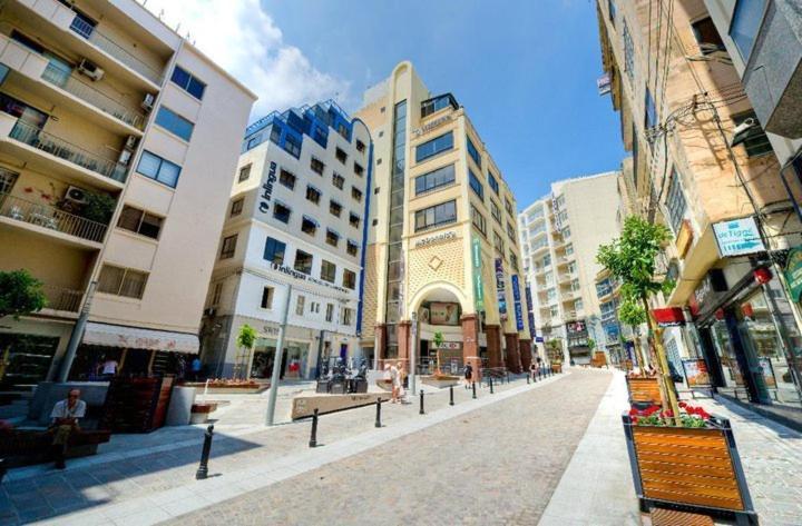 Central Sliema 3-Bedroom Retreat Kültér fotó
