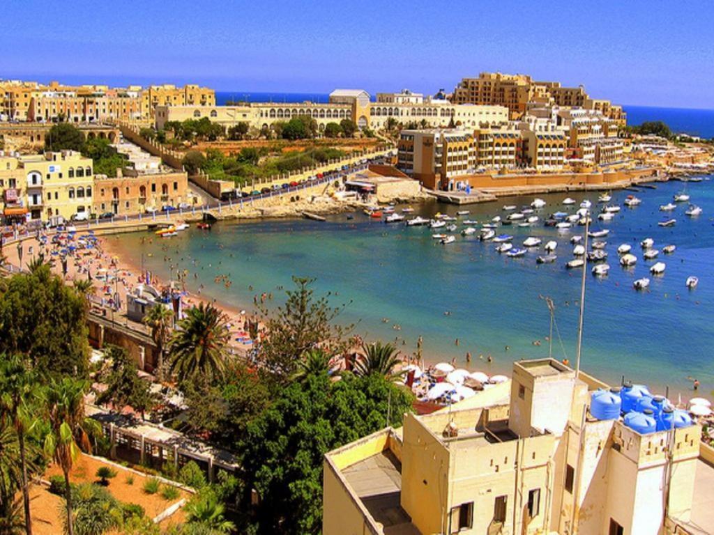 Central Sliema 3-Bedroom Retreat Kültér fotó